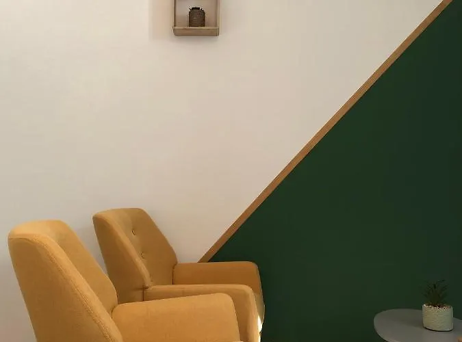 Le Cocon De * מונבריסון
